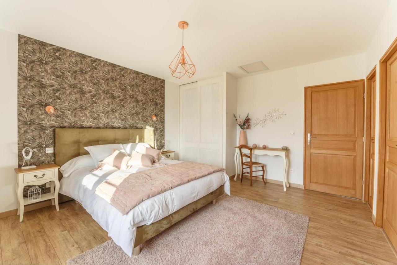 Gite Et Chambres D'Hotes - La Maison Du Grand Bossieu Bagian luar foto