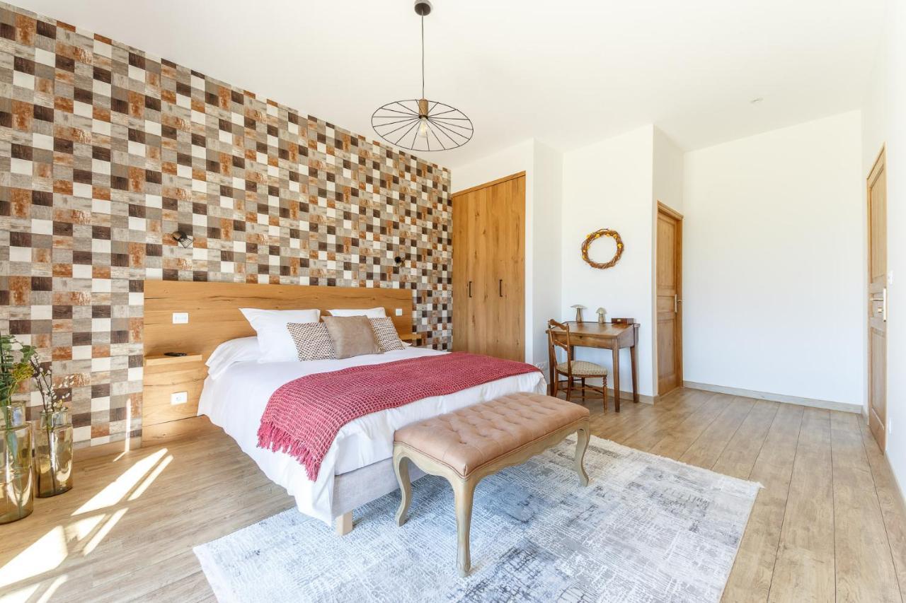 Gite Et Chambres D'Hotes - La Maison Du Grand Bossieu Bagian luar foto